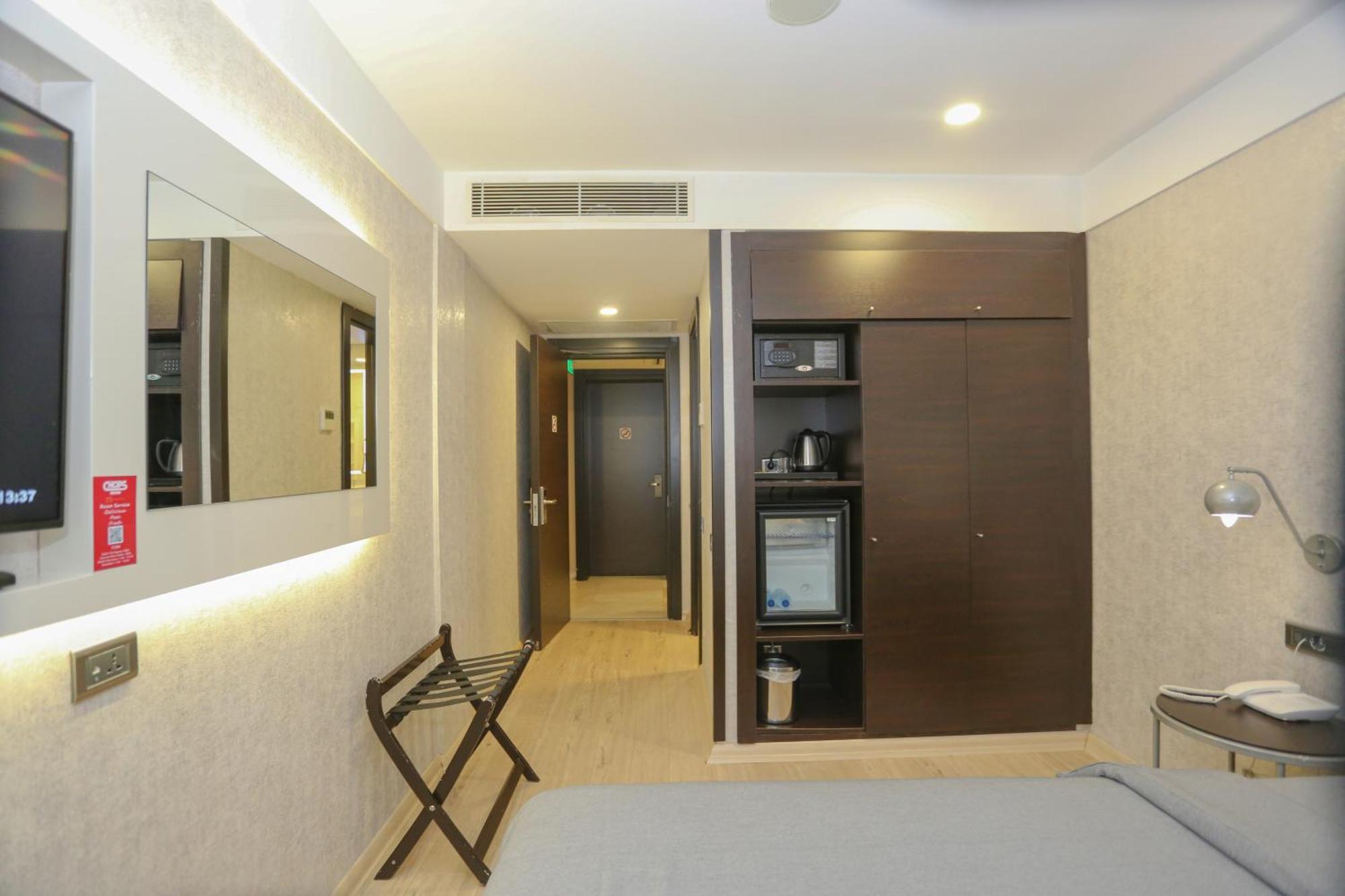 Milord Hotel — Photos 1